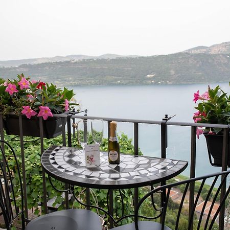 B&B Carpe Diem Vista Lago 冈多菲堡 外观 照片