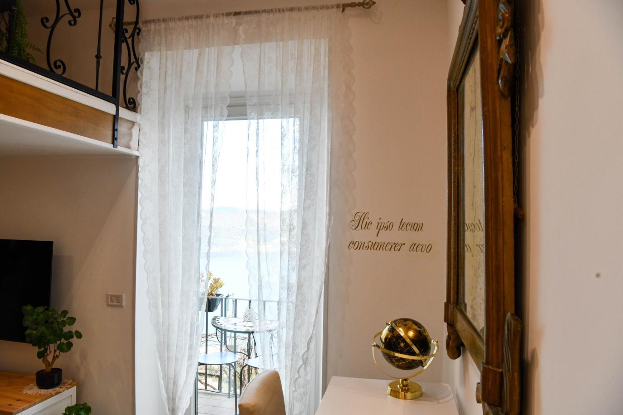 B&B Carpe Diem Vista Lago 冈多菲堡 外观 照片